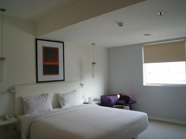 фото The Plaza Hotel Glodok изображение №2