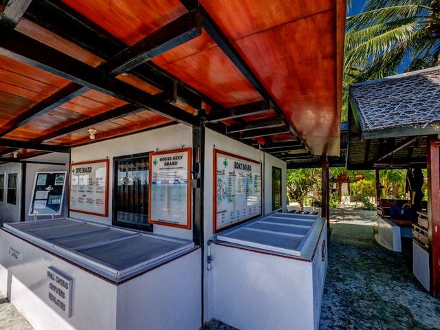 фото отеля Wakatobi Dive Resort изображение №5