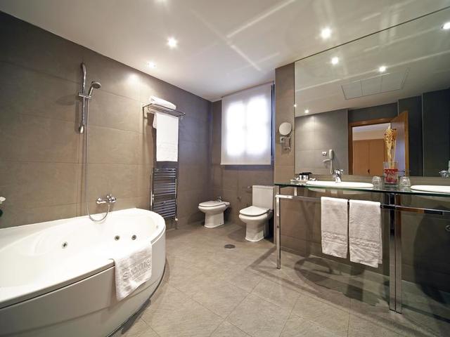 фотографии B&B Hotel Fuenlabrada (ex. Hotel Sidorme Fuenlabrada; Sercotel Gema Fuenlabrada) изображение №24