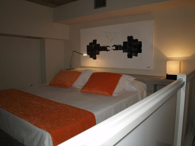 фото отеля Eco Alcala Suites изображение №9