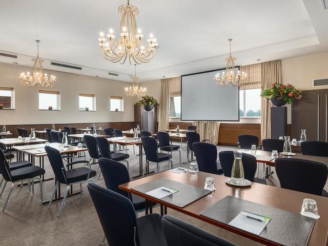 фотографии отеля NH Waalwijk изображение №19