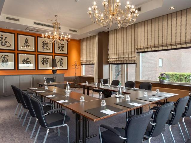 фото отеля NH Waalwijk изображение №5