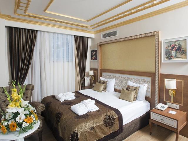 фото отеля Crystal Palace Luxury Resort & Spa изображение №33