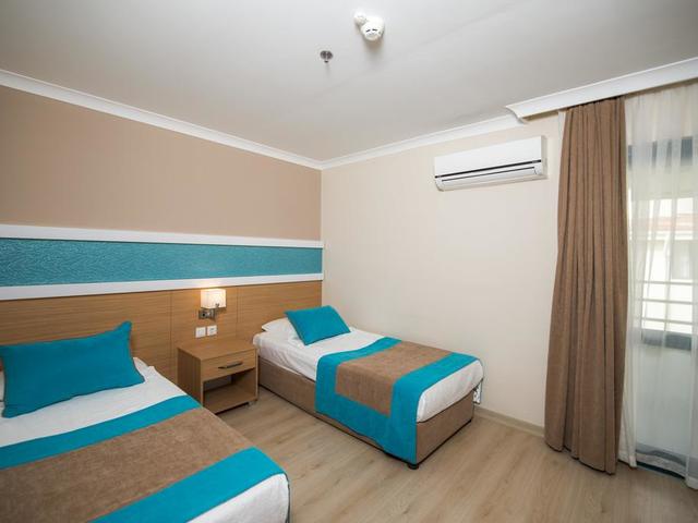 фото Sandy Beach изображение №26