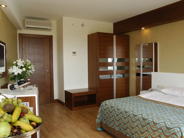 фото Seaden Sea World Resort & Spa (ex. SunConnect Sea World Resort & Spa) изображение №42