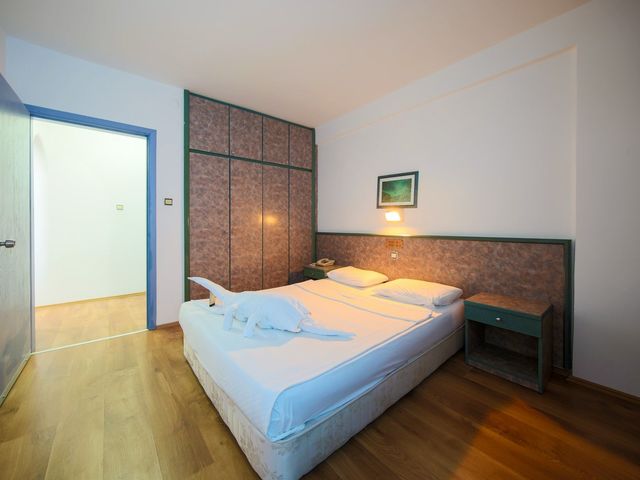 фото отеля Nox Inn Hill (ex. Blue Night) изображение №69