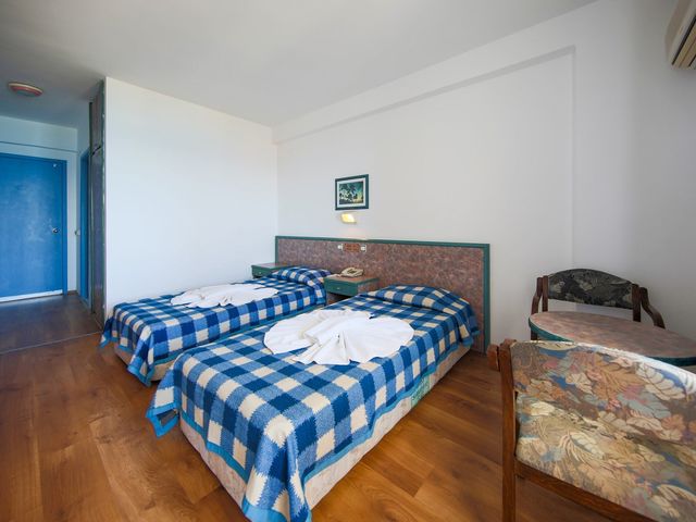 фотографии отеля Nox Inn Hill (ex. Blue Night) изображение №59
