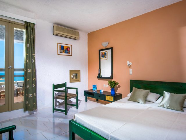 фотографии отеля Scaleta Beach Hotel изображение №7