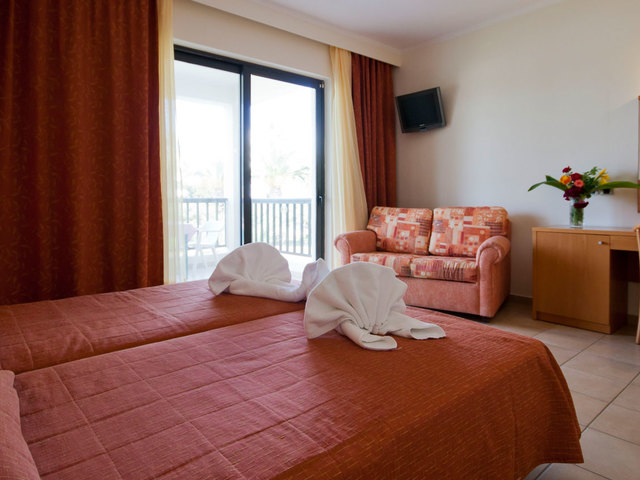 фото Tigaki Beach изображение №6