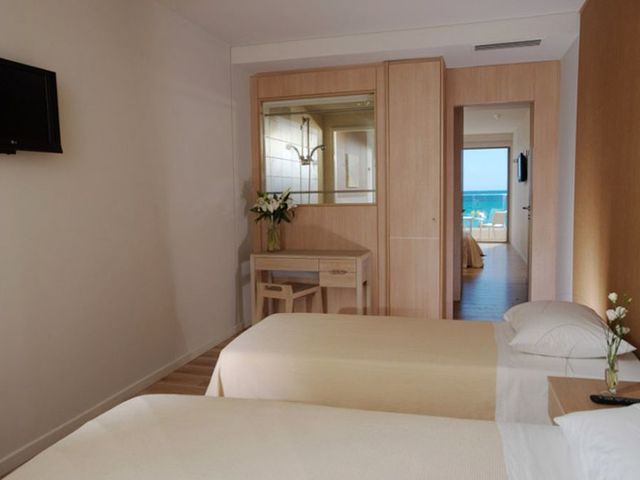 фото I-Resort Beach Hotel & Spa (ex. Aktia Lounge & Spa) изображение №14