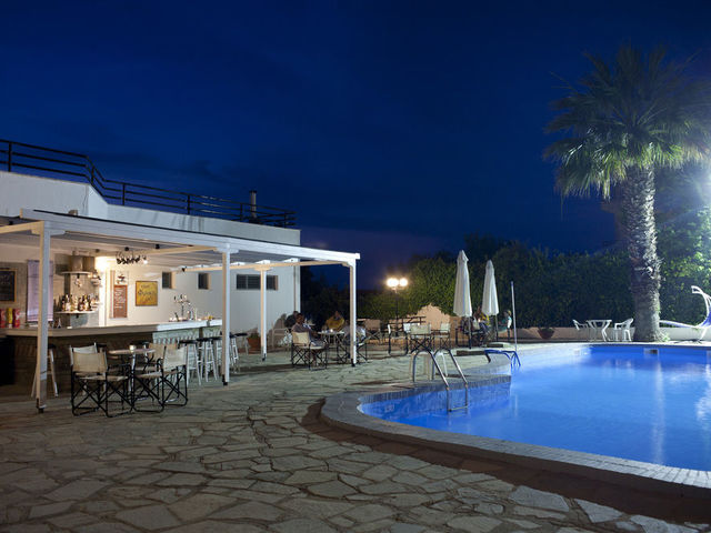 фотографии отеля Theo Bungalows изображение №11