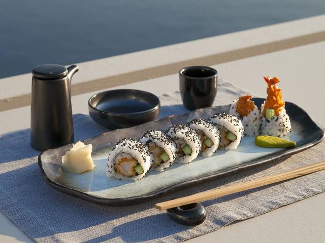 фото Mystique изображение №22