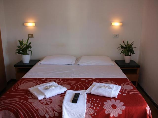 фото отеля Orlov изображение №5