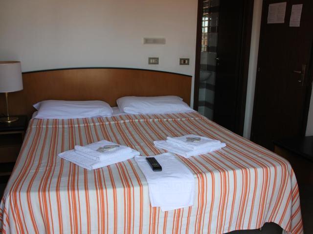 фотографии отеля Orlov изображение №3