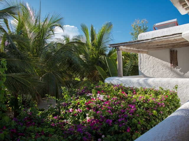 фотографии отеля Uzuri Villa изображение №3