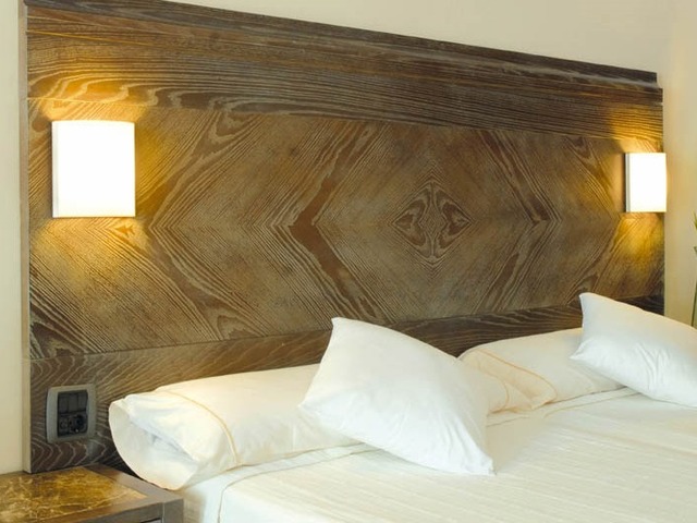 фото отеля Beach Club Font de Sa Cala изображение №33