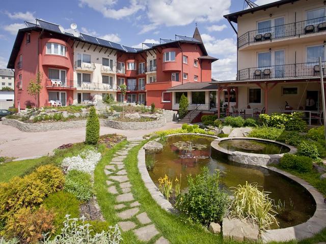 фото отеля Szonyi Garden Hotel Pest изображение №1