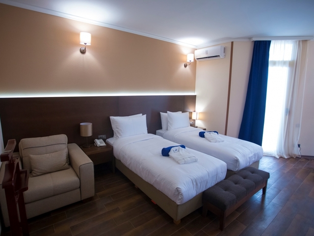 фото отеля Corner Inn изображение №13