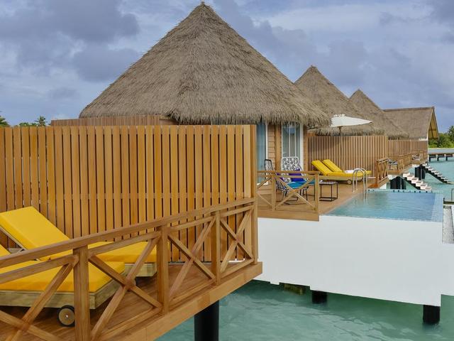 фото отеля Mercure Maldives Kooddoo Resort изображение №33