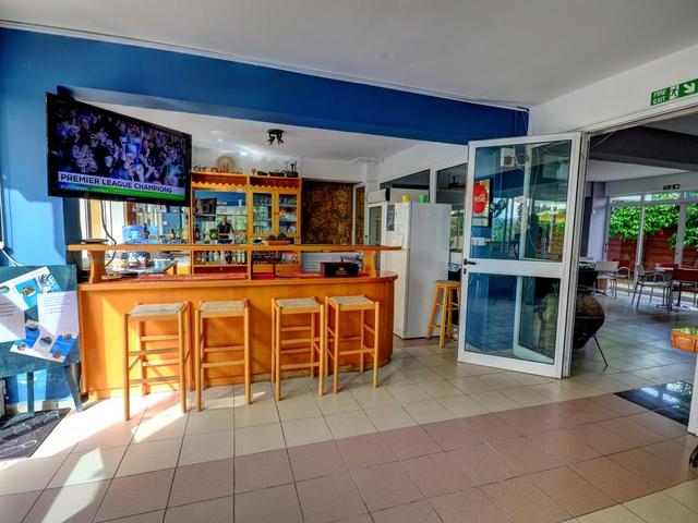 фото отеля Renos Tourist Apartments изображение №41