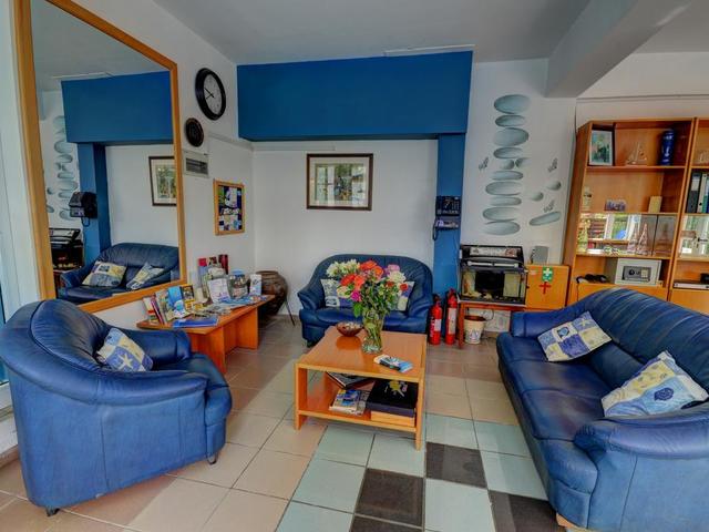 фото Renos Tourist Apartments изображение №38