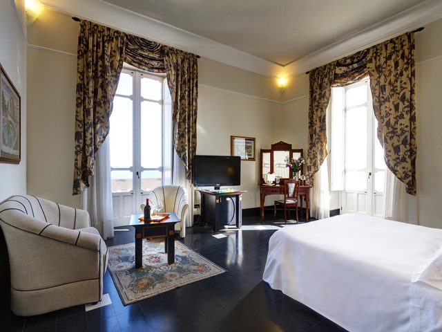 фотографии отеля Des Etrangers Hotel & Spa изображение №11