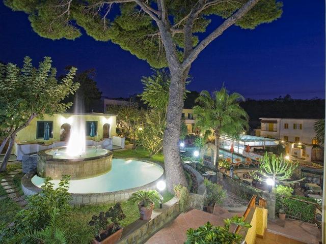 фотографии отеля Albergo Villa Hibiscus изображение №11
