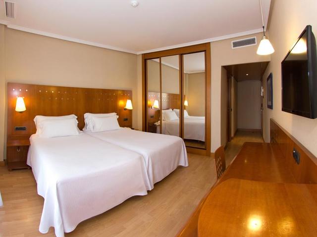 фотографии NH San Pedro изображение №4