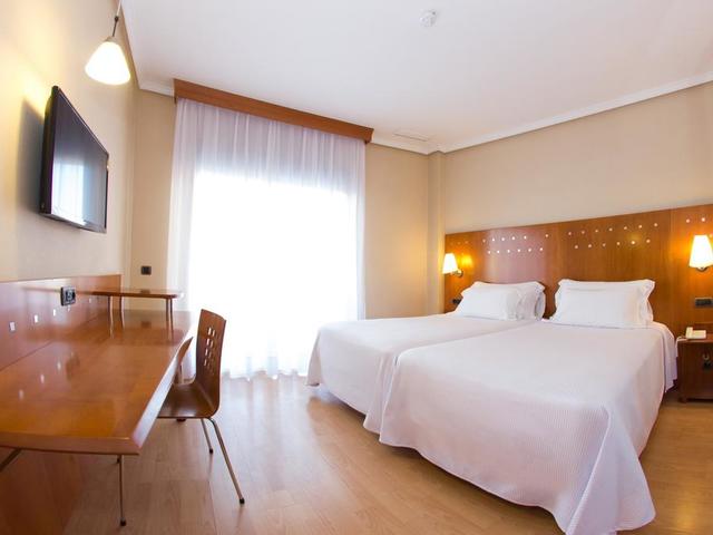 фото NH San Pedro изображение №2