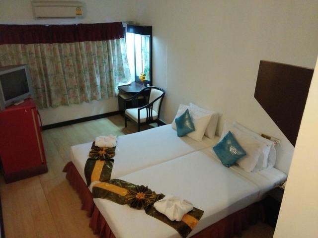 фото отеля Karon View Resort изображение №21