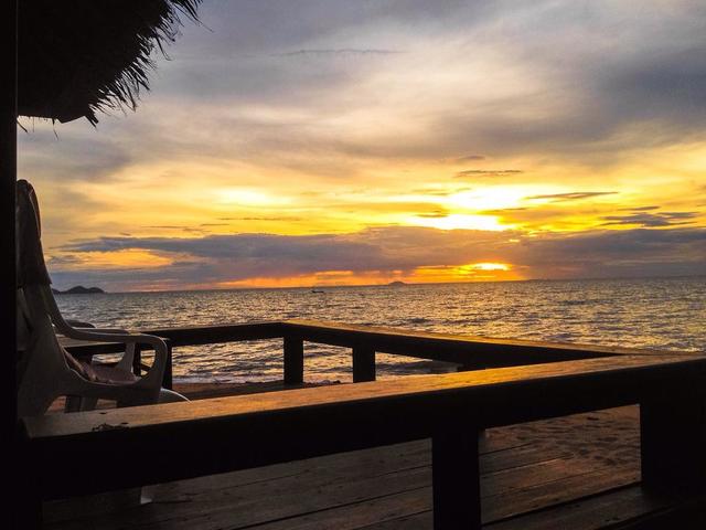 фото Sunset Village Beach Resort изображение №26