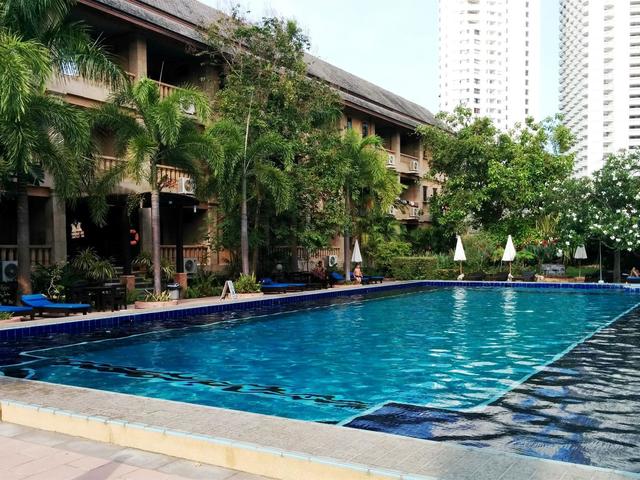 фото отеля Plumeria Resort Pattaya (ex. Plumeria Serviced Apartment) изображение №17