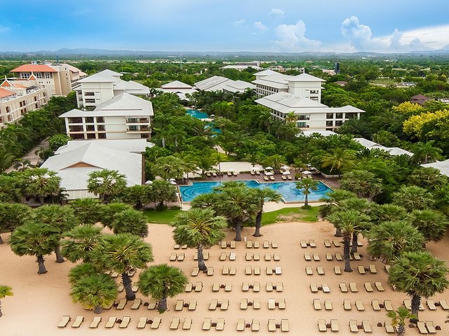 фото отеля Ravindra Beach Resort & SPA изображение №1