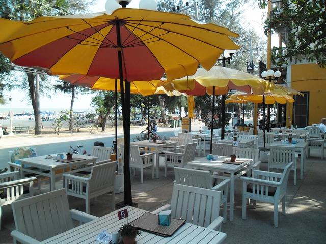 фотографии отеля Long Beach Cha-Am Hotel изображение №63