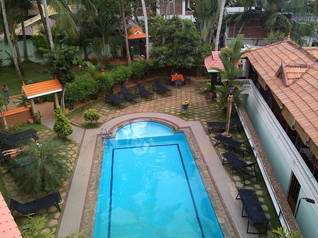 http://Golden%20Sands%20Beach%20Resort