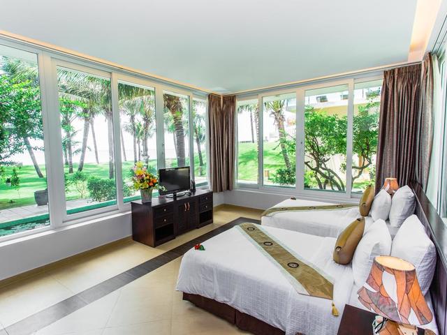 фото Villa Del Sol Beach Resort & Spa изображение №30