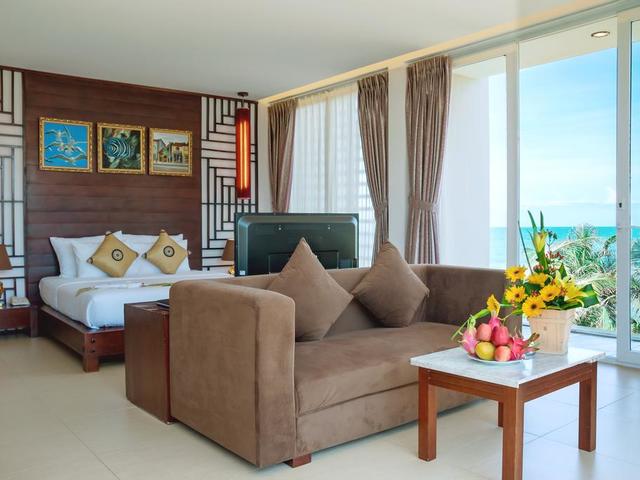 фото Villa Del Sol Beach Resort & Spa изображение №10