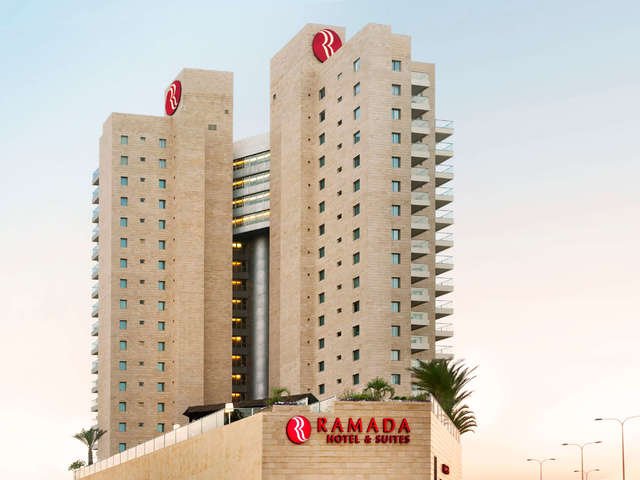 фотографии отеля Ramada Hotel & Suites изображение №39