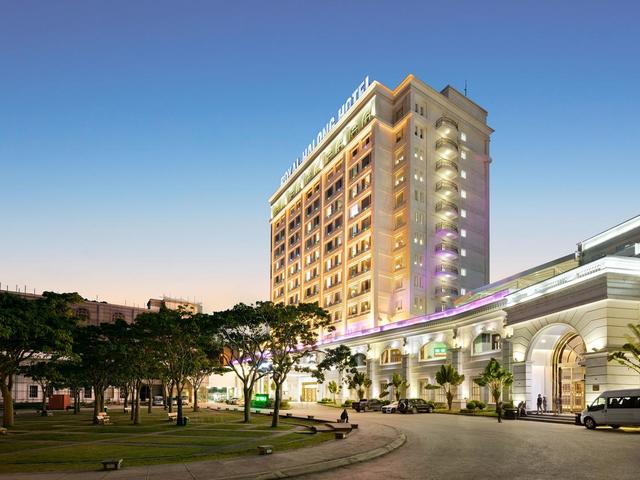 фотографии отеля Royal International Hotel & Villas (Royal Casino Hotel & Villa Halong Bay) изображение №3