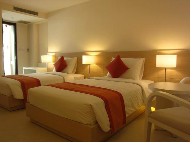 фотографии Nhi Phi Hotel изображение №28