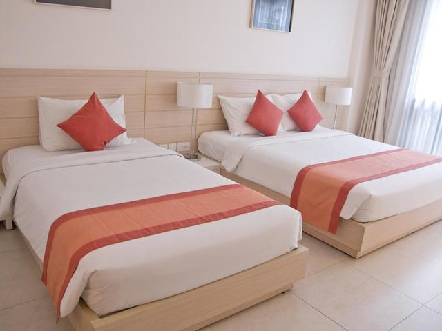 фотографии Nhi Phi Hotel изображение №12