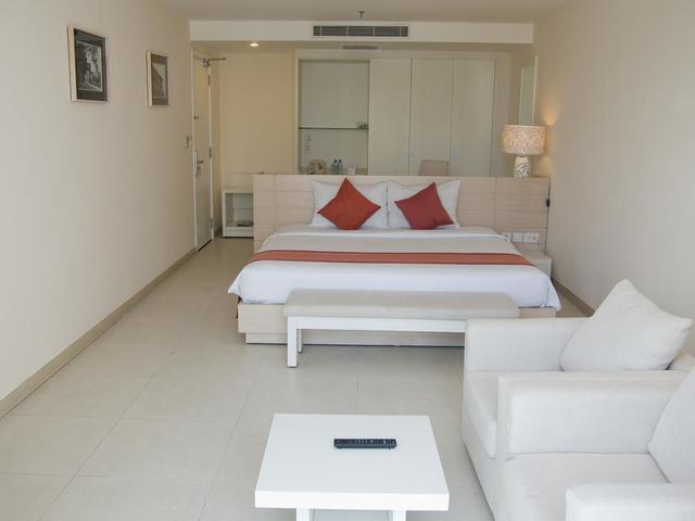фотографии Nhi Phi Hotel изображение №8
