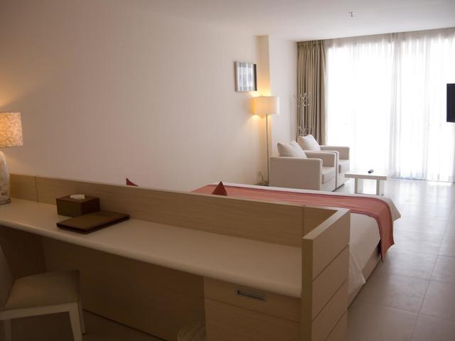фотографии отеля Nhi Phi Hotel изображение №7