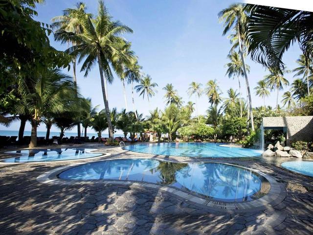 фото отеля Hoang Ngoc Resort (Oriental Pearl Beach Resort) изображение №1