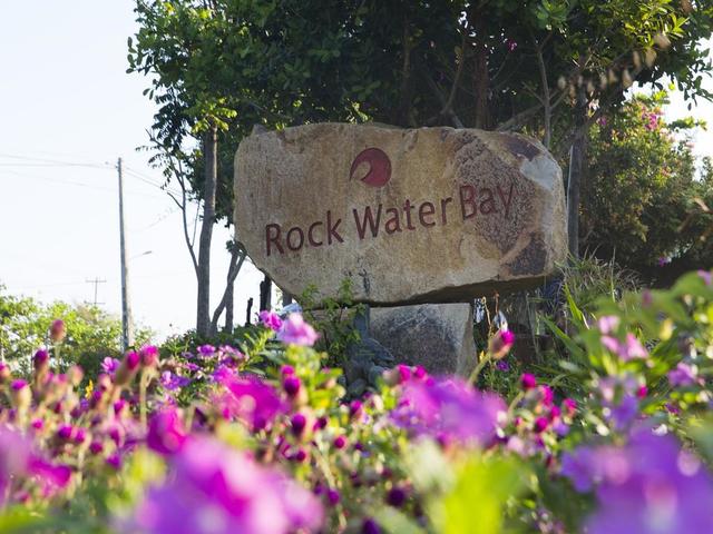 фото отеля Rock Water Bay Beach Resort & Spa изображение №13