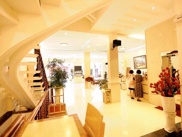 фото Tulip 2 Hotel изображение №30