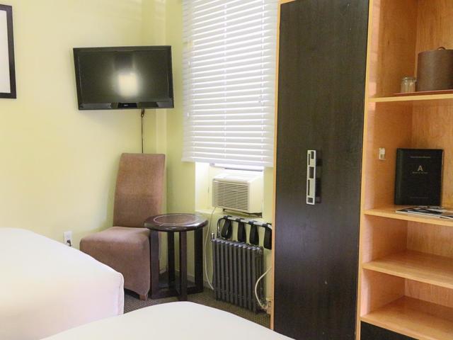 фотографии отеля Astor on the Park изображение №7