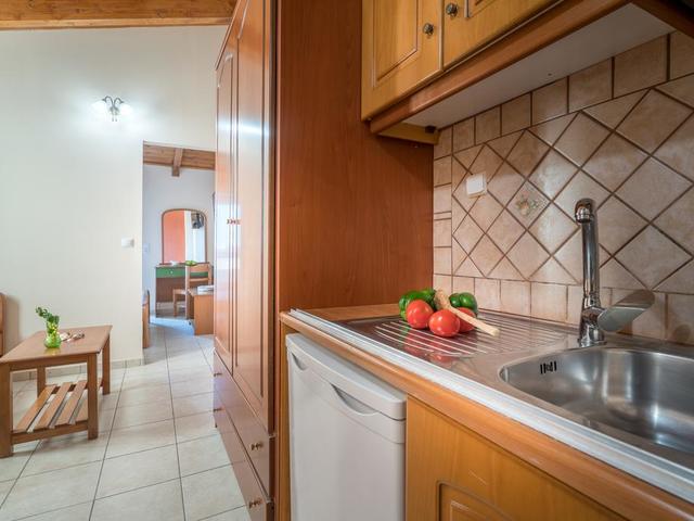 фотографии отеля Denise Beach изображение №19