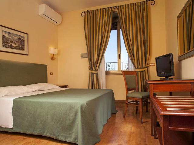 фото Colosseum Hotel изображение №2