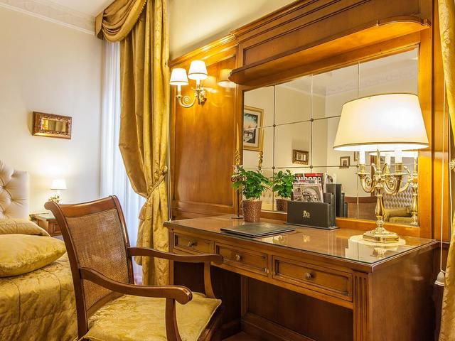 фотографии отеля Daniel's Hotel изображение №31